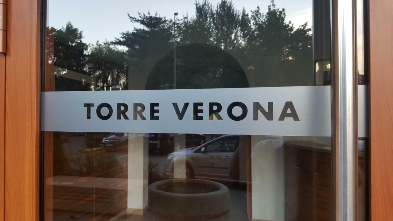 Torre Verona Apartment - 70M2, Terrace, Garage Krakau Exterior foto